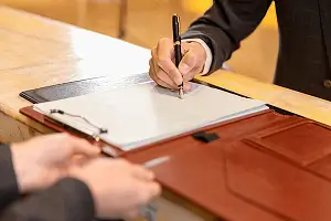 音和暗情侣的含义